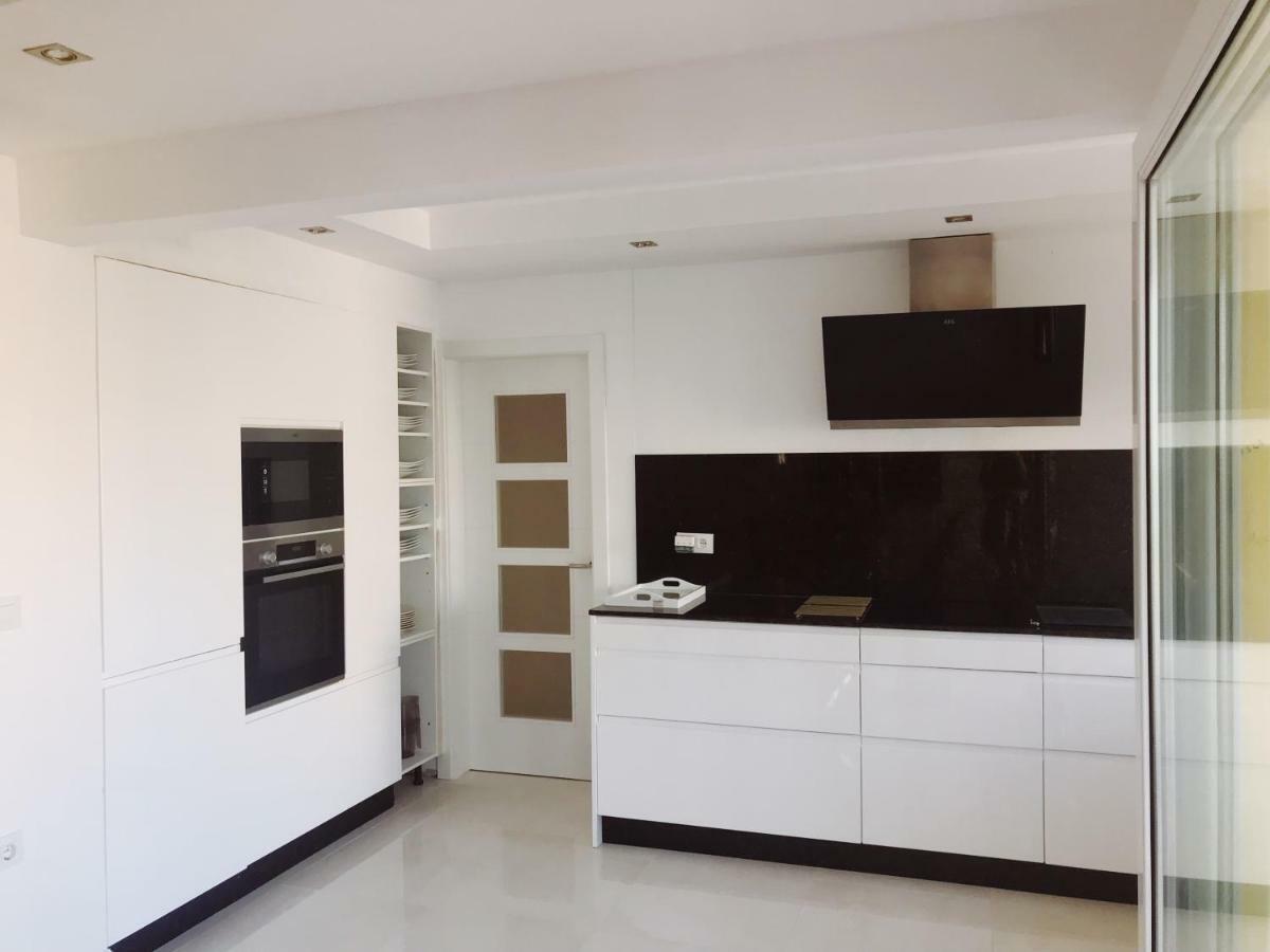 The White Apartment: Luxury, Beach And Design Walencja Zewnętrze zdjęcie